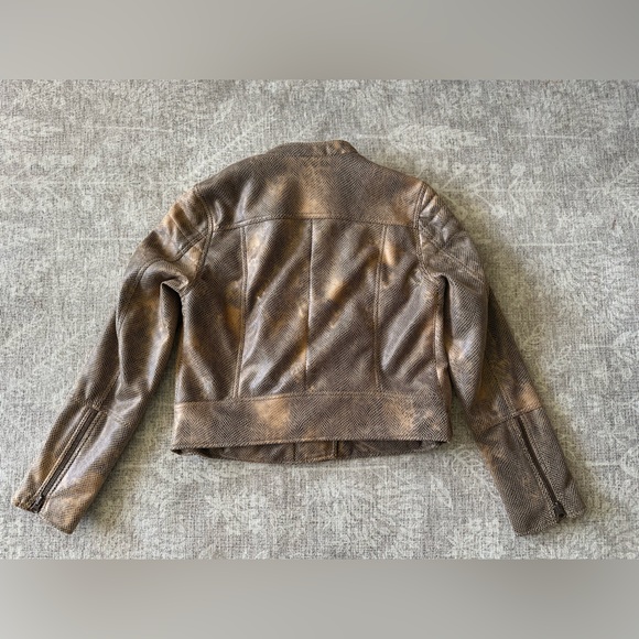 FP We the Free Fenix Vegan Snakeskin Jacket Womens Size Medium Snake Skin Print - Picture 4 of 11